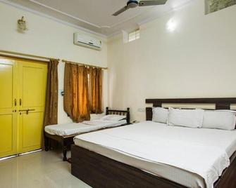 Ranthambhore Vatika Resort - 瑟瓦伊馬托布爾 - 臥室