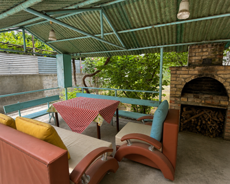 Sunshine Boutique Hostel - Jerevan - Uteplats