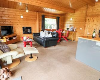 Heathcliff - Northallerton - Living room
