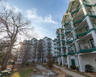 Carriage Place - Branson - Building