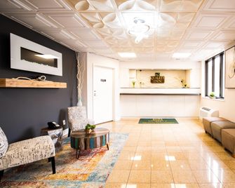 Quality Inn Cromwell - Middletown - Cromwell - Front desk