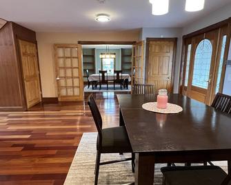 Phoenix Hill - Spacious, 7bdrm home, pool, game room and long distance views - Laurens - Comedor