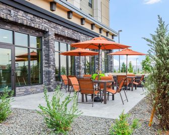Hampton Inn & Suites Pasco/Tri-Cities - Pasco - Patio
