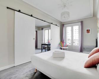 Bright apartment - 2BR-4P - Belleville - Paris - Bedroom