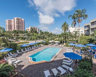 Marco Beach Vacation Suites - Marco Island - Pool