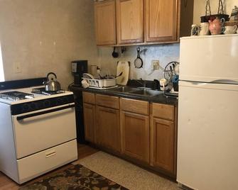 Cozy Studio Downtown Potsdam - Potsdam - Kitchen