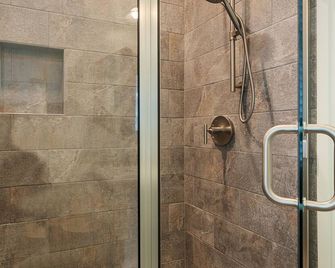 Cedarbrook Cottage by Seabrook Hospitality - Pacific Beach - Baño