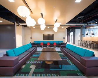 Aloft New York Laguardia Airport - קווינס - טרקלין