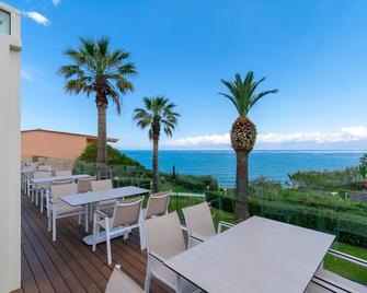 Ibiscus Corfu Hotel - Roda - Balkon