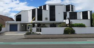 Shadzz Motel & Conference Centre - Palmerston North - Building