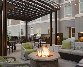 Homewood Suites by Hilton Mobile I-65/Airport Blvd - Mobile - Patio