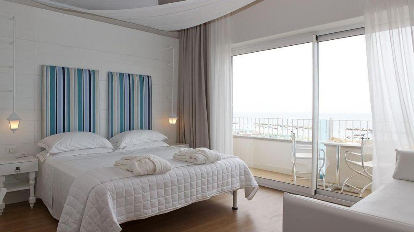 Luxor Beach Boutique Hotel Cattolica