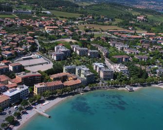 Hotel Europa - Desenzano del Garda - Outdoor view