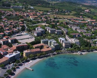 Hotel Europa - Desenzano del Garda - Outdoor view