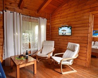 Maya Cabins - Ramot - Living room