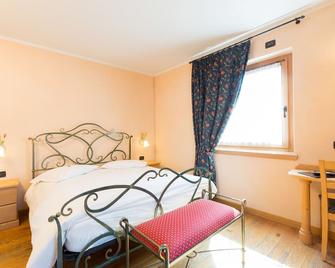 Hotel Pontiglia - Livigno - Bedroom