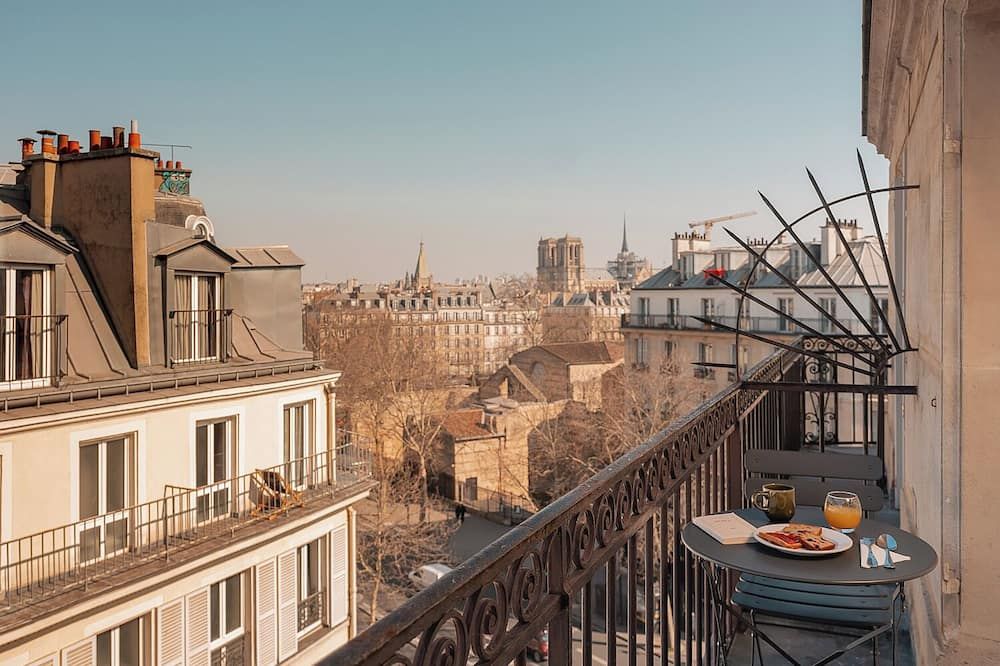 أوتل دو سافوار