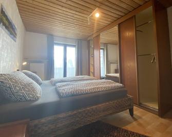 Cozy apartment on the promenade - Füssen - Schlafzimmer