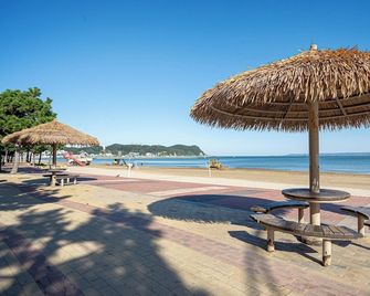 Pohang Hotel View - Pohang - Beach