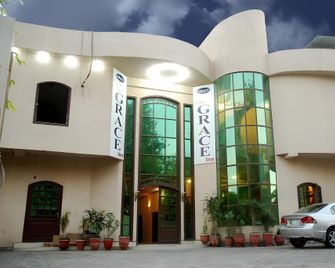 Hotel Grace Inn Multan - Multān - Building