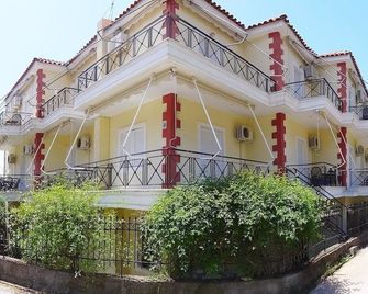 Kapougiati Studios - Aidipsos - Building