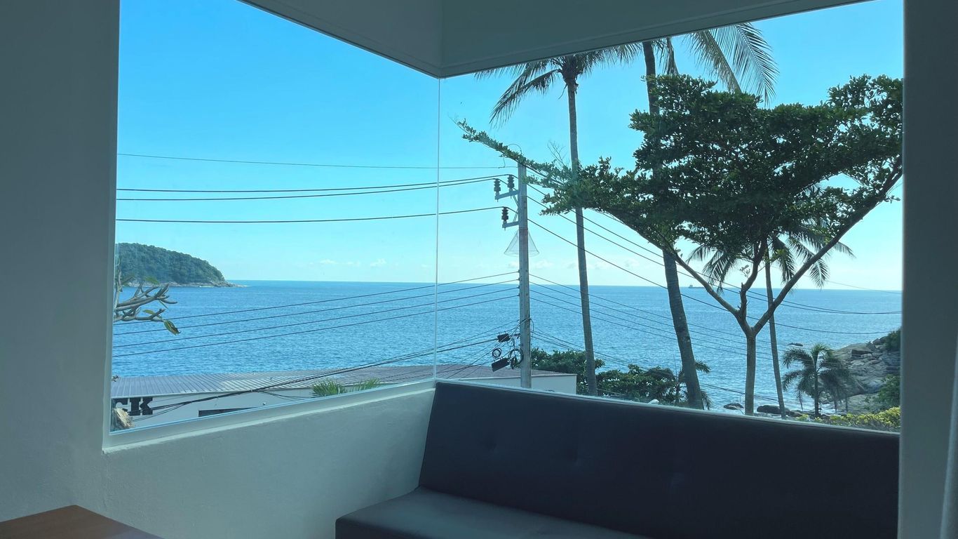 Naiharn On The Rock Resort Phuket