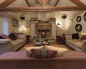 The White Swan Inn - Pickering - Living room
