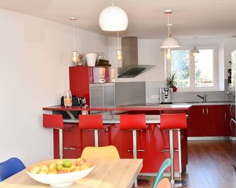 Domaine des Étoiles - Gîtes - Mottier - Kitchen