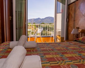 Hotel Montana by Bossh! Hotels - Roses