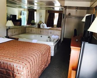 صن سيت إن - نيغارا فولز - غرفة نوم