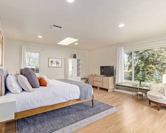 New! 1958 Chic Mid-Mod House - Littleton - Habitación