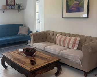 Raven View by Sackett Lake - Monticello - Living room