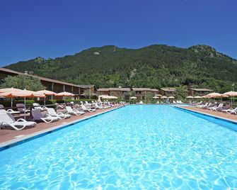Hotel Residence La Pertica - Tremosine - Piscina