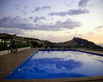 Hotel Residence La Baia - Castelsardo - Pool