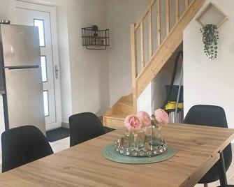 Chez Zozo et Lili - Noyers - Comedor
