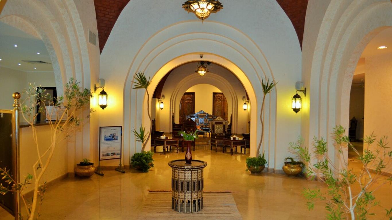Rohanou Beach Resort