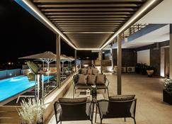 Andrew's Luxury Residence - Nauplion - Zwembad