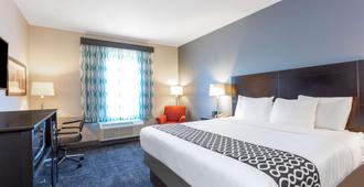 La Quinta Inn & Suites by Wyndham St. Augustine - St. Augustine - Bedroom