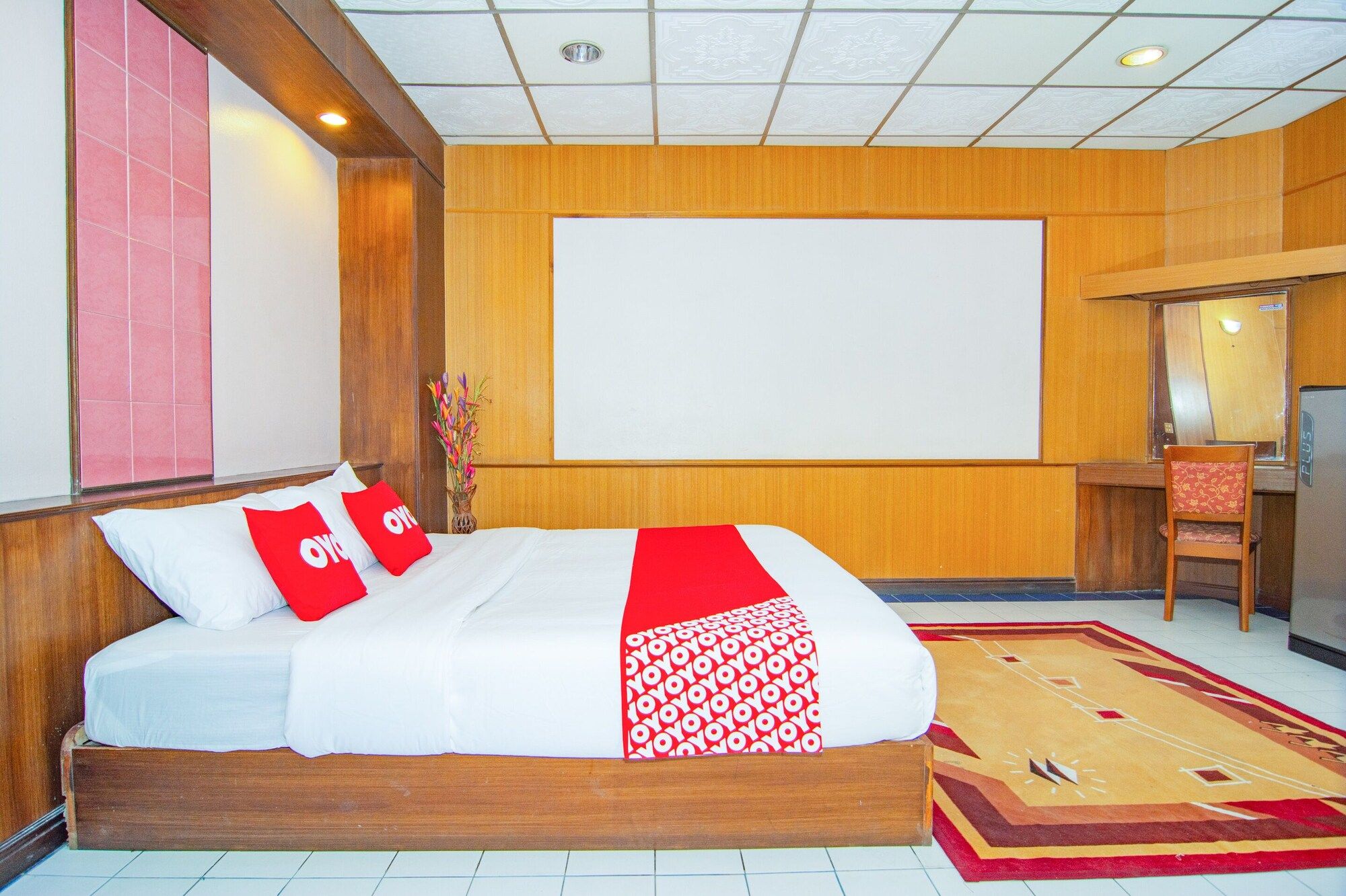 OYO 534 Phasuk Hotel - Pran Buri - Slaapkamer