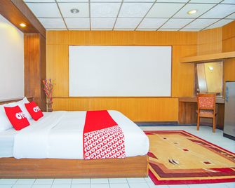 OYO 534 Phasuk Hotel - Pran Buri - Slaapkamer
