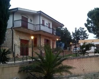 Il Ficodindia - Santa Ninfa - Building