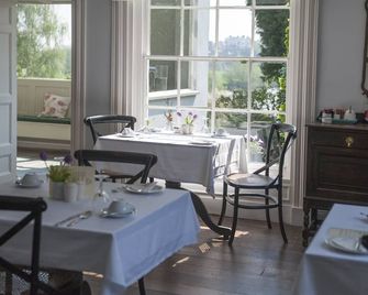 The Bridge House - Ross-on-Wye - Buffet