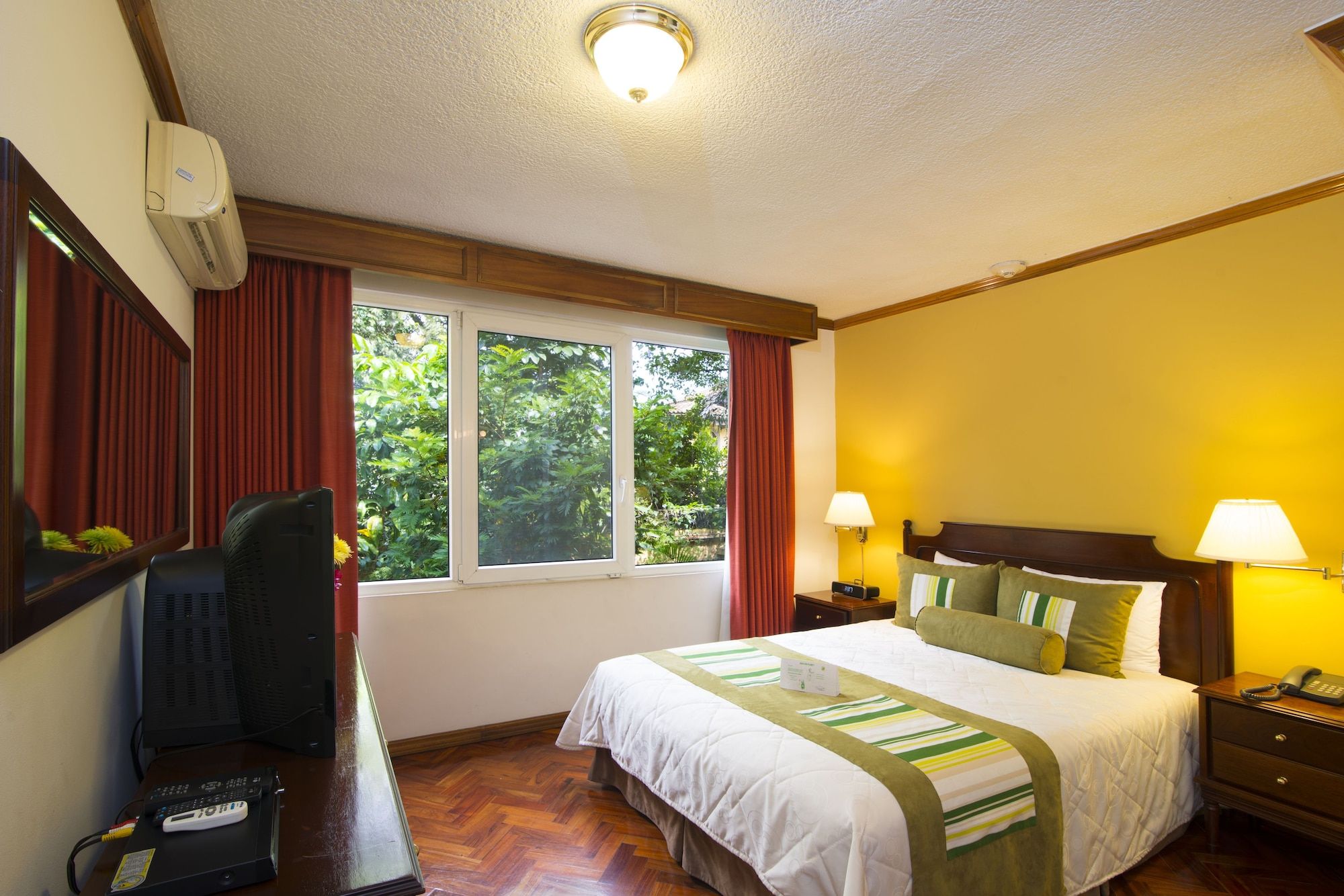 Apartotel & Suites Villas del Rio - סן חוזה
