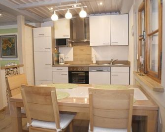 Ferienwohnungen Herzog - Haundorf - Küche