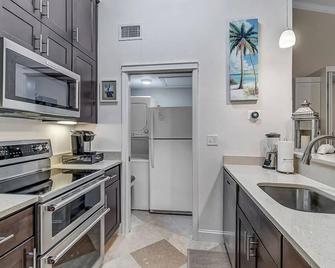 Fun in the Sun - Oceanside 1-Bedroom Efficiency - Ponte Vedra Beach - Kitchen