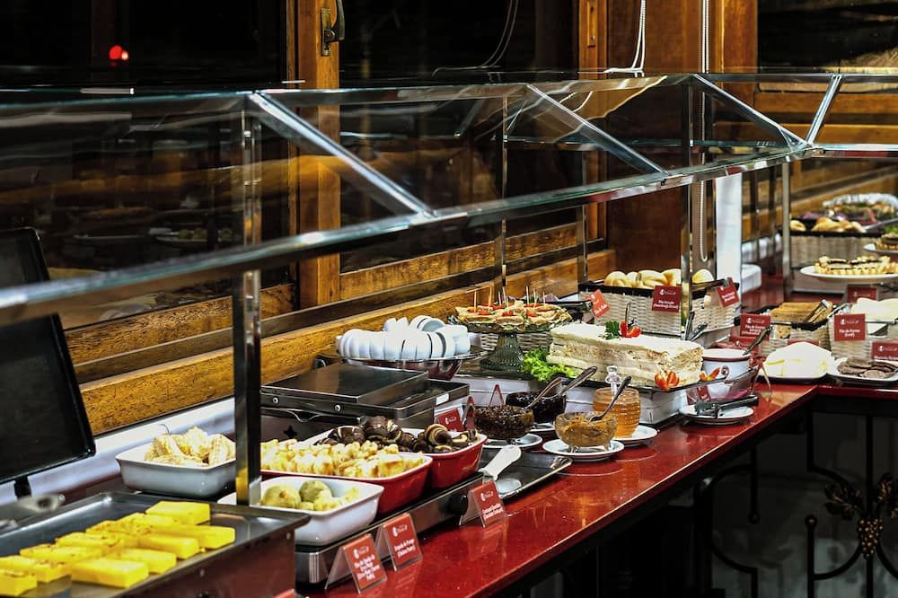 Tri Hotel Bento Gonçalves - Bento Gonçalves - Prasmanan