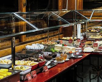 Tri Hotel Bento Gonçalves - Bento Gonçalves - Prasmanan