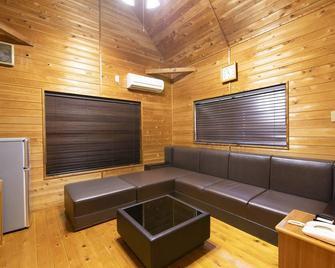 Goto Conkana Kingdom - Goto - Sala de estar
