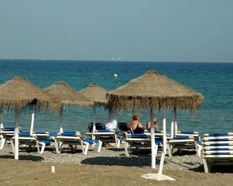 Hotel Solymar - Málaga - Beach