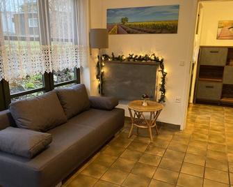 Ferienwohnungen Elsterblick Bad Elster - Bad Elster - Wohnzimmer